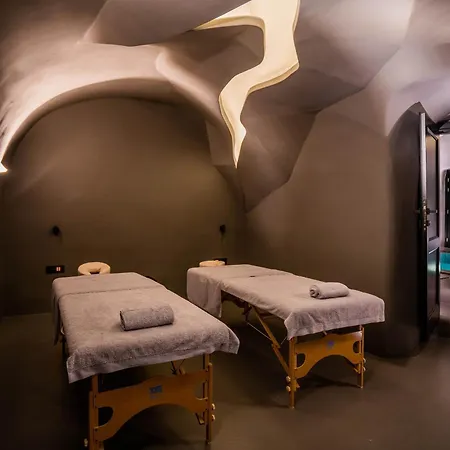 Kivotos Santorini - Preferred & 5*