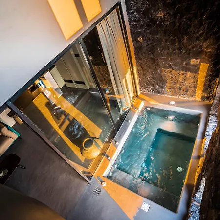 Hotel Kivotos Santorini 5*