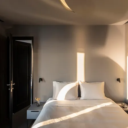 Kivotos Santorini - Preferred & 5*