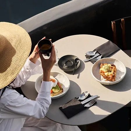 Kivotos Santorini - Preferred & 5*